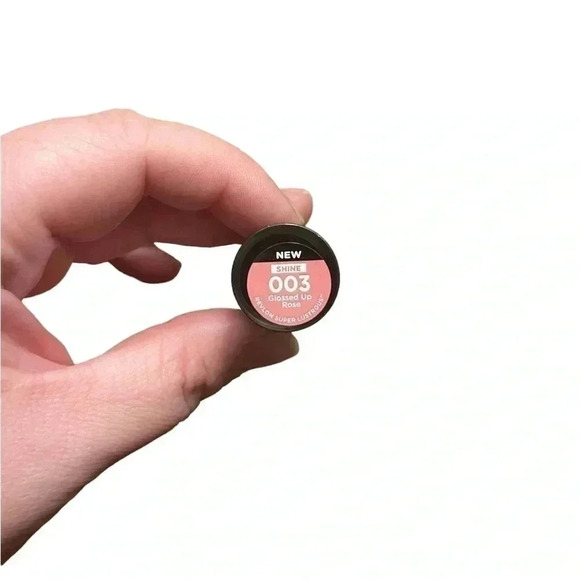 Revlon Makeup Bundle - Picture 4 of 6